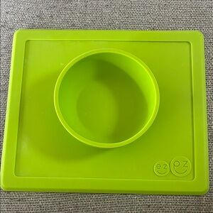 EZPZ Lime Green Silicone Placemat